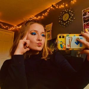 Meet your Posher, Isabella